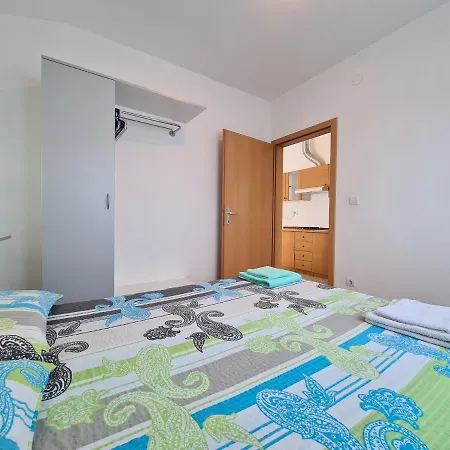 & 2116 Apartment