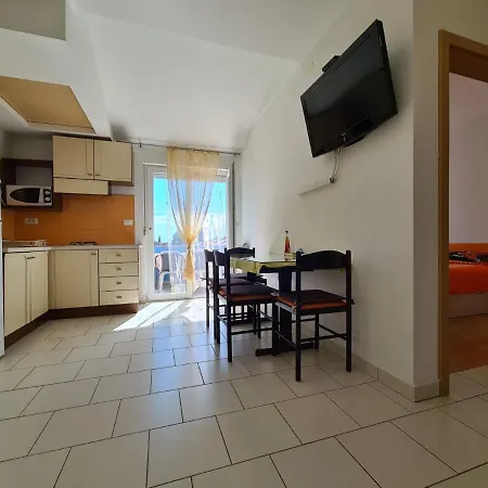 Apartment & 2116 Fazana